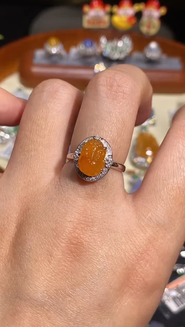 【闪购商品】翡翠戒指18K金镶嵌戒指