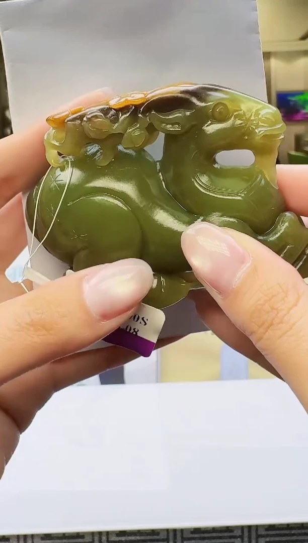 定制和田玉玉届匠心天然和田玉（拍一发一）
