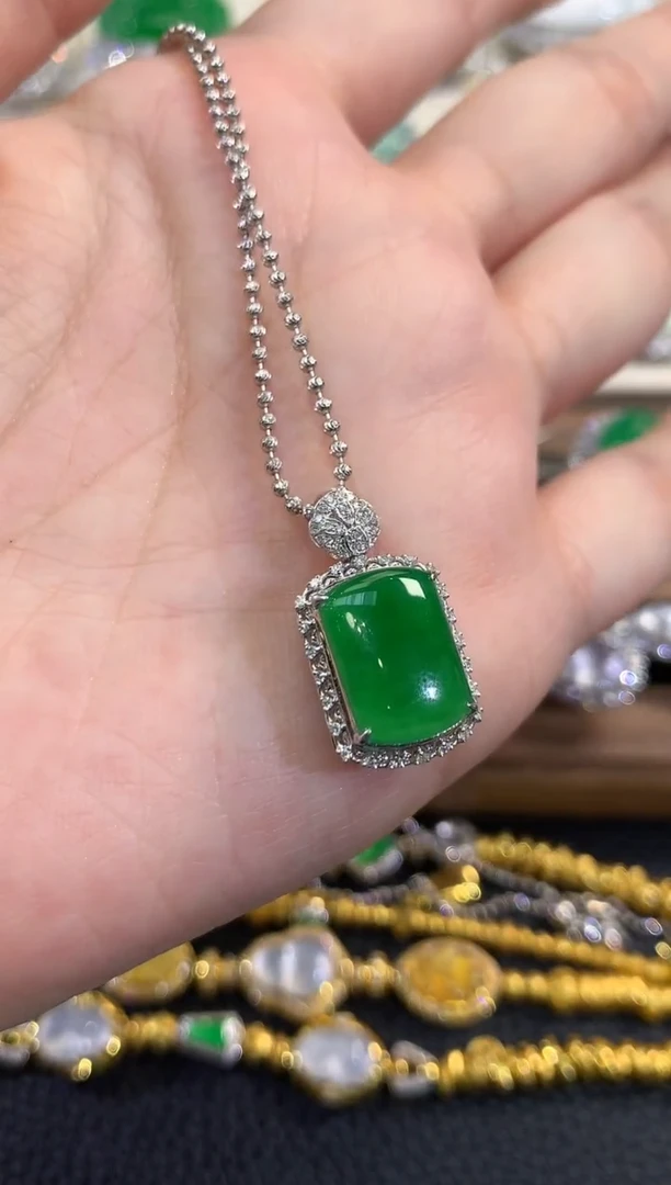 18K金镶嵌手链翡翠春日珠宝 C32·