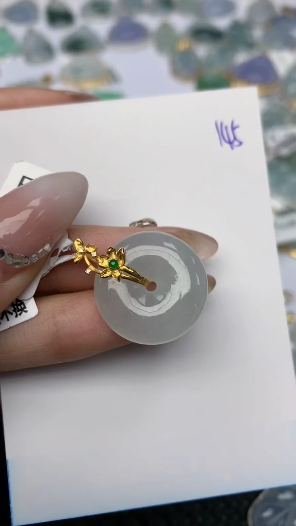 【闪购商品】翡翠颈饰18K金镶嵌天然翡翠A货