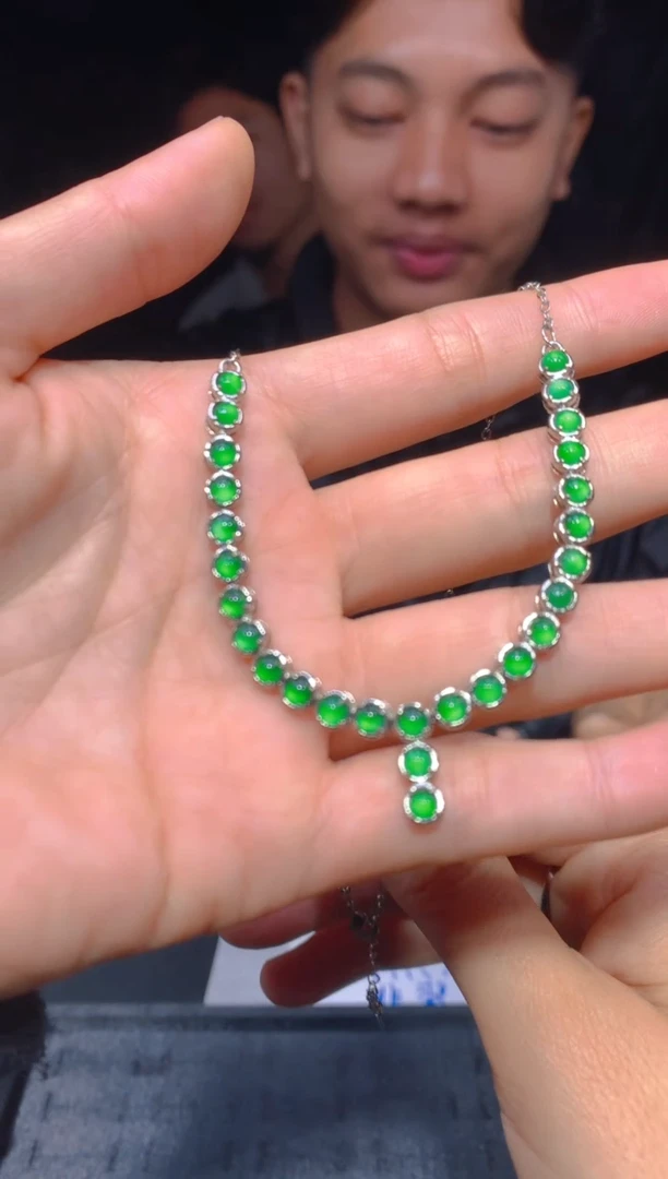 【闪购商品】定制翡翠未镶嵌31多样性发货（发其一）