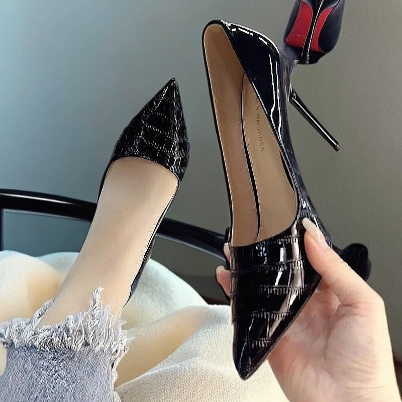 [撤柜女鞋]时尚百搭爆款夏季女鞋[默认微瑕看好下单]