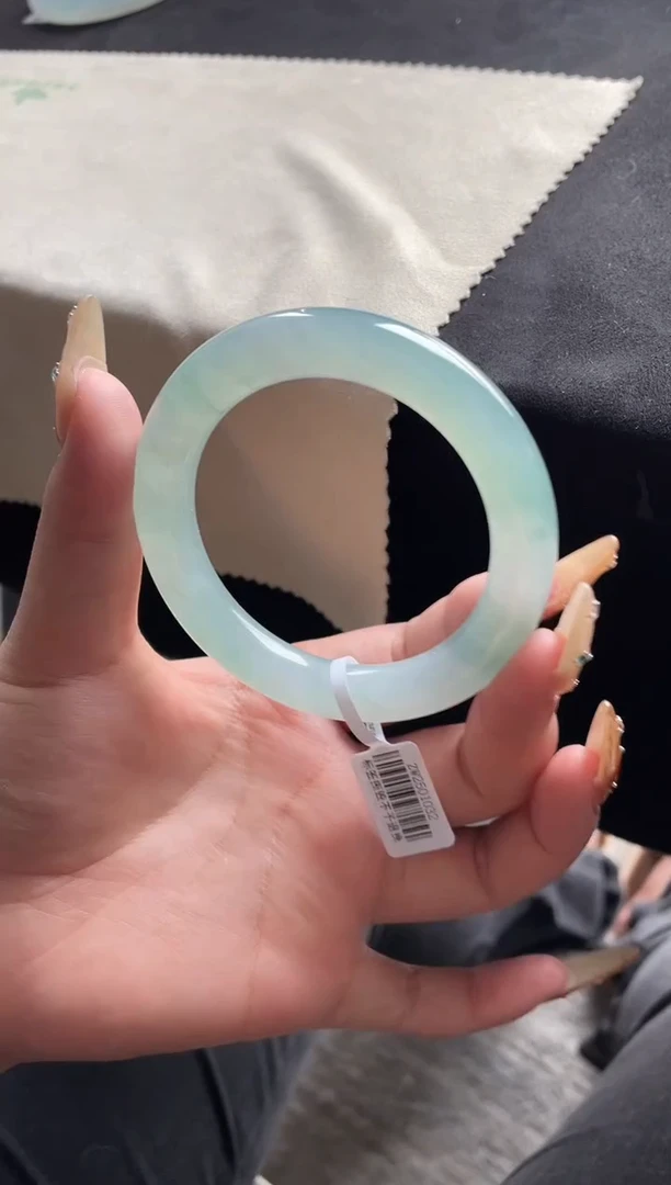 未镶嵌手镯翡翠三天鉴赏期