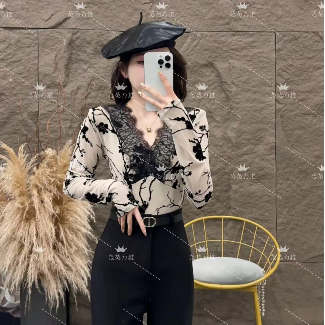 范范力推--2025冬季新款加绒蕾丝拼接长袖上衣女显瘦百搭打底衫