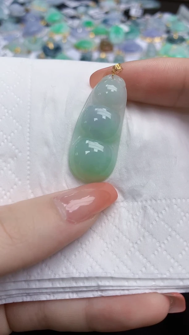 【闪购商品】翡翠颈饰未镶嵌天然缅甸翡翠A货