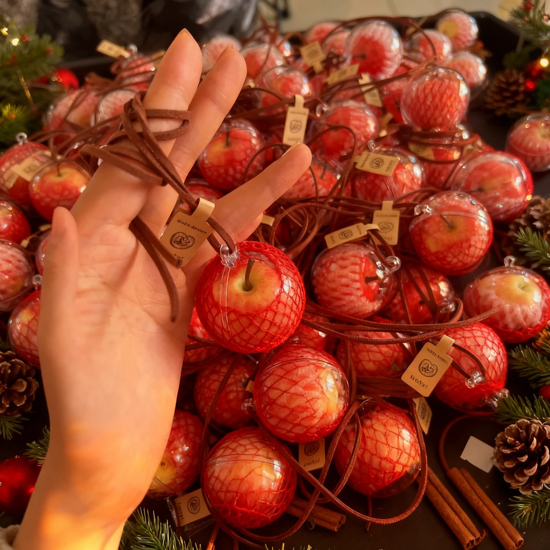 【品牌定制】苹果挂件钥匙扣平安夜情侣礼物可爱包挂装饰汽车挂件