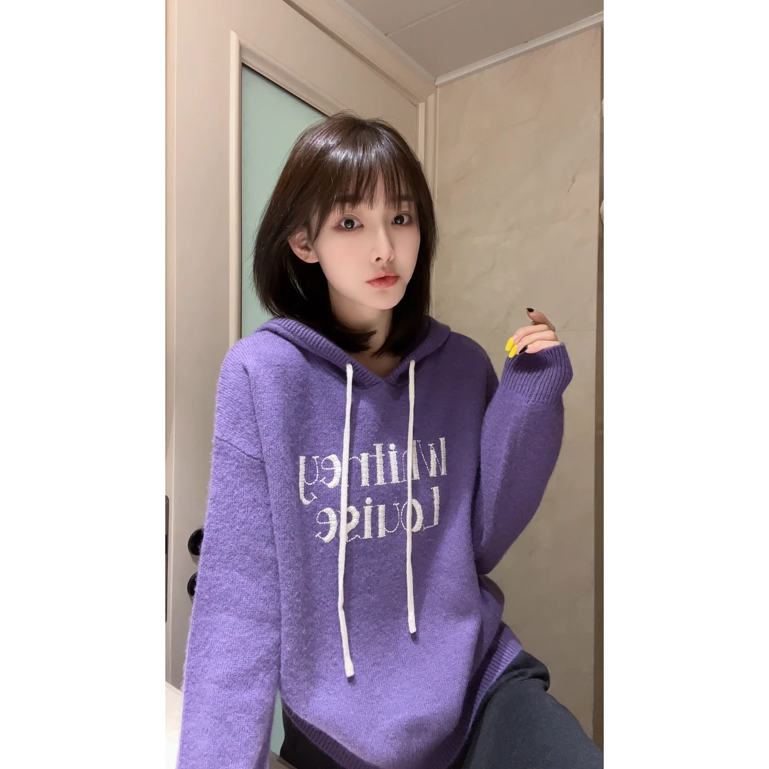 【玥玥家】45.8%绵羊毛-时尚提花工艺帽衫长袖针织衫