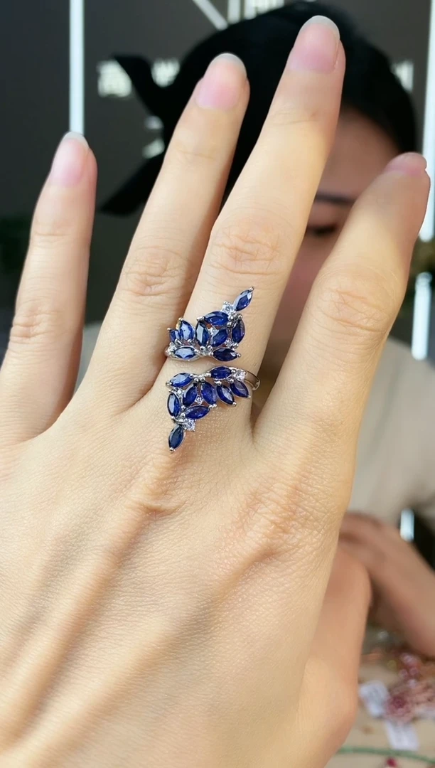 【闪购商品】蓝宝石手饰银S925镶嵌手饰