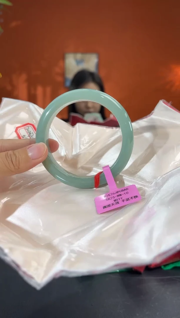 未镶嵌手镯翡翠3