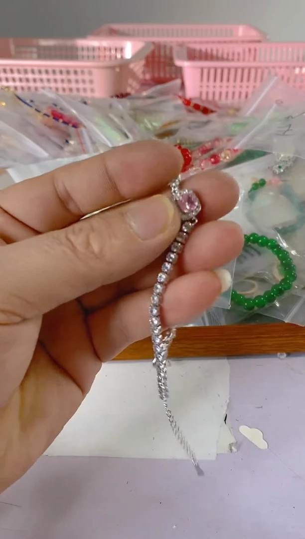 【闪购商品】水晶颈饰银S925镶嵌527红宝，蓝宝，多样性发一件赠链