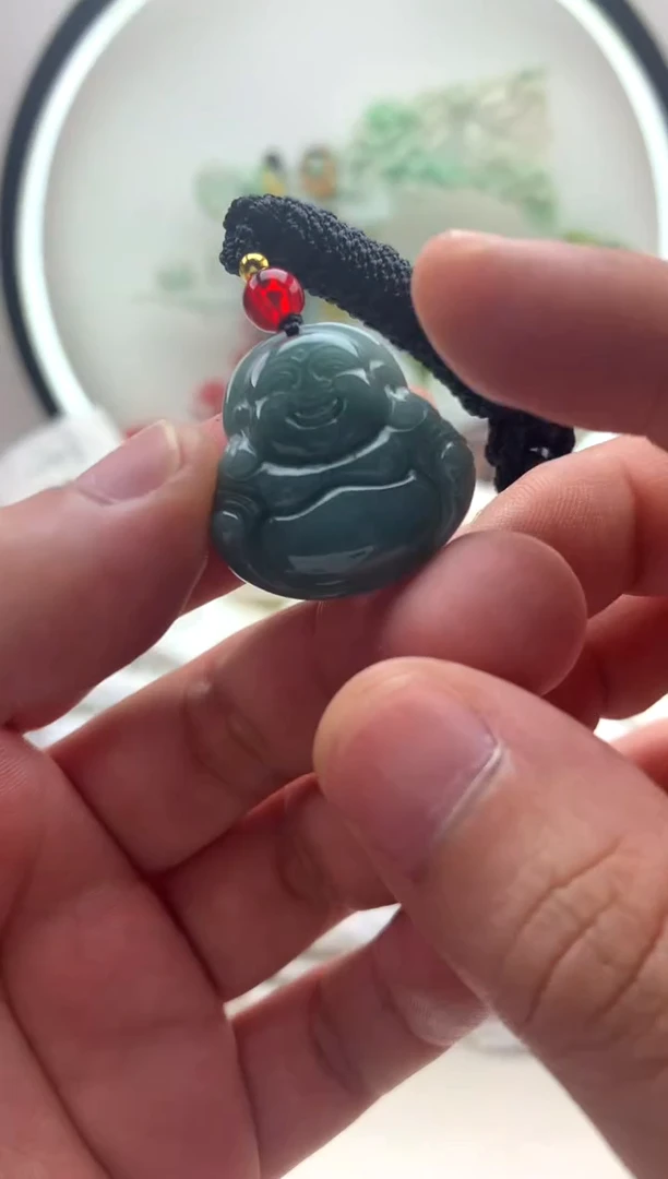 颈饰未镶嵌翡翠佛公