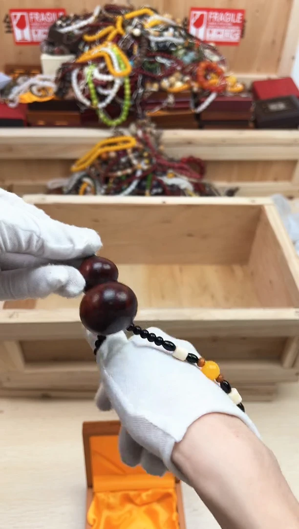 染料紫檀（血檀）把件000000000000000000000