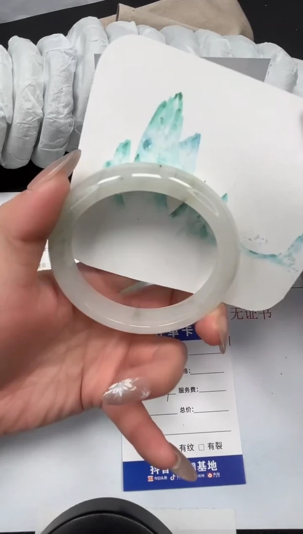 【闪购商品】石英质玉手镯未镶嵌129-58.7