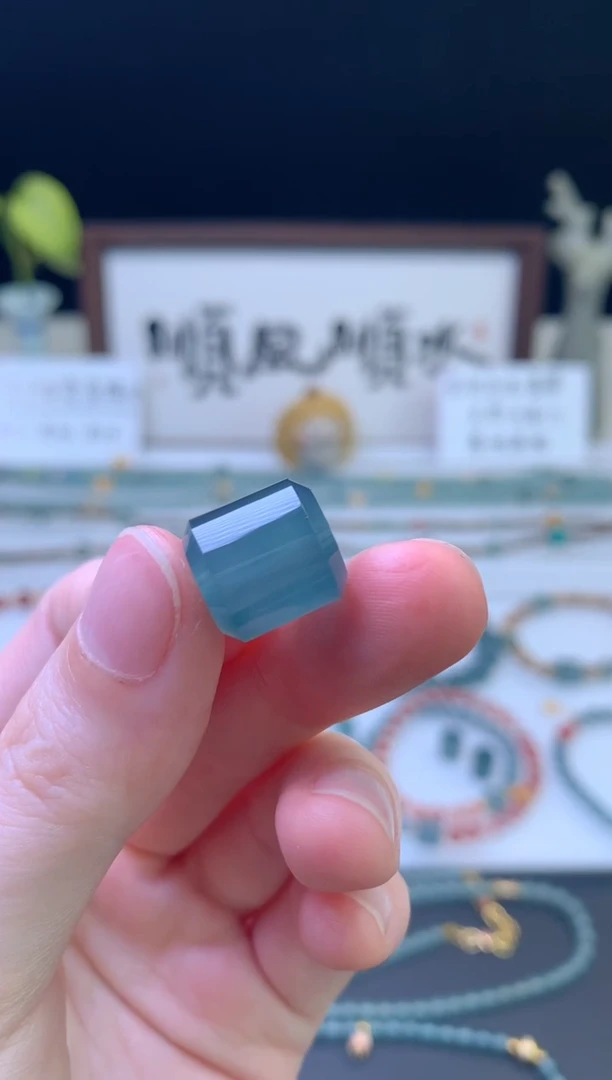 翡翠挂件未镶嵌0264500487