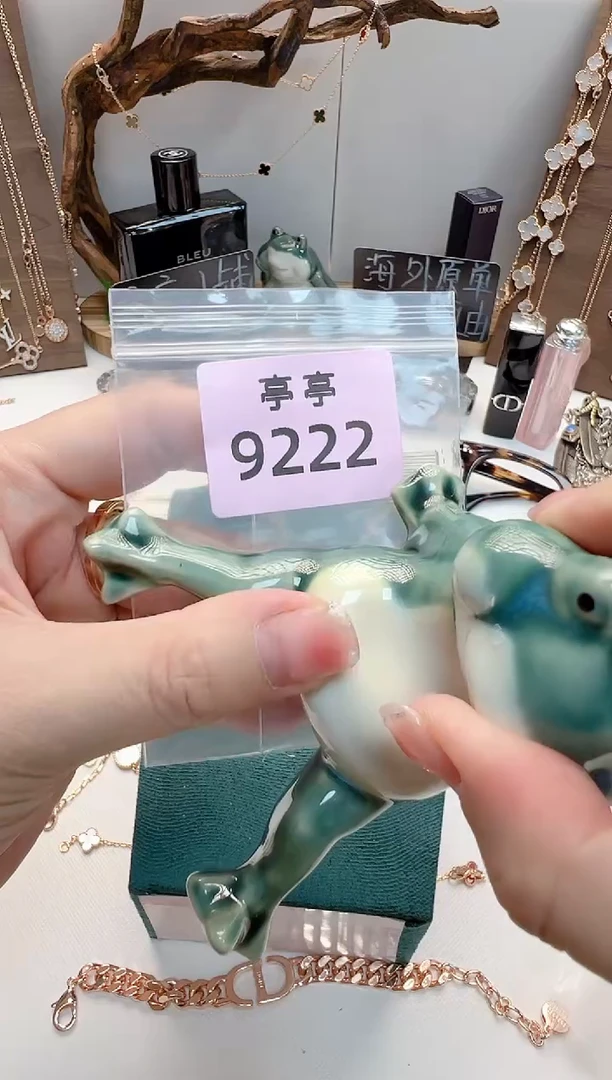 瓷片夕**颜 彧贤聚宝阁亭亭店