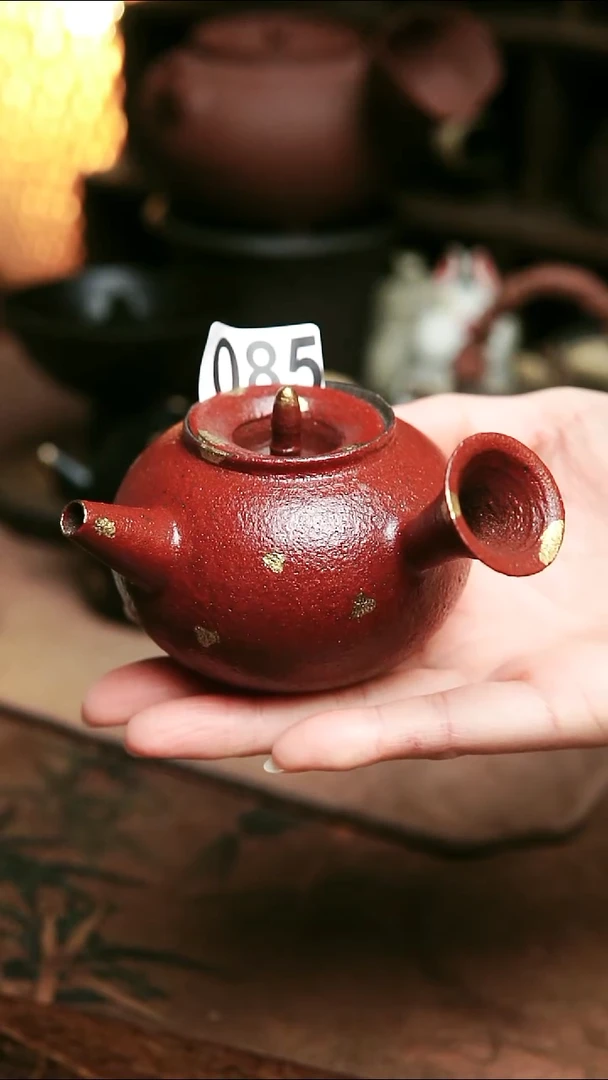 085号紫砂全手工红金侧把茶壶150毫升