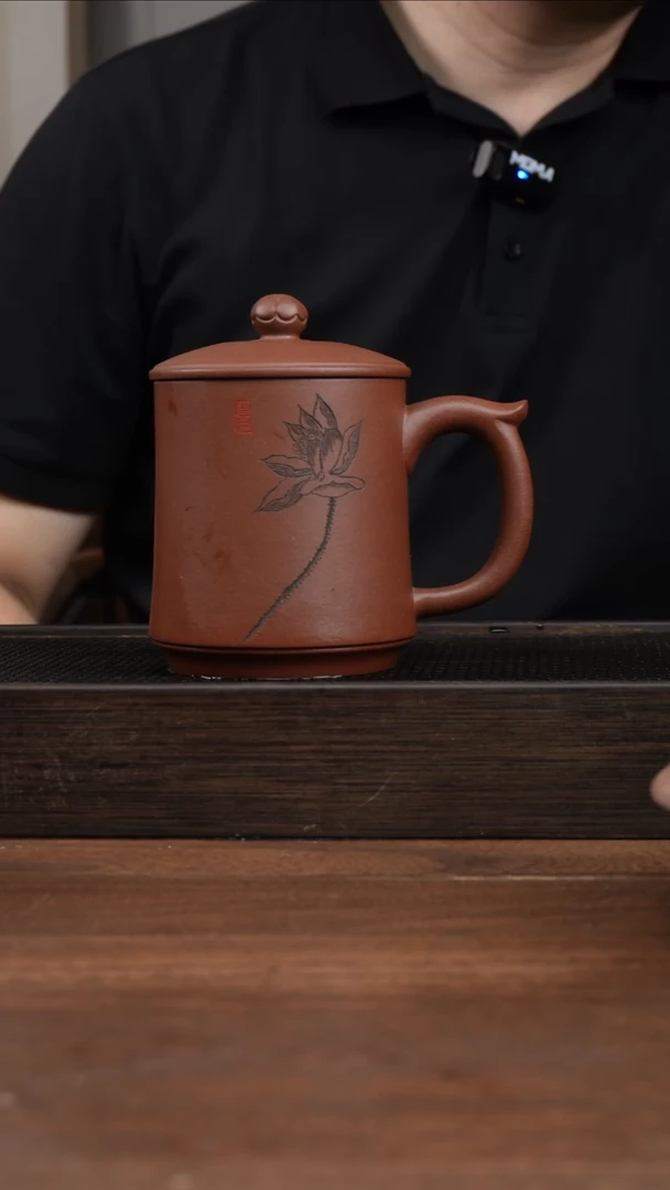 茶壶紫砂紫泥莲花钮  莲花刻绘盖杯400CC（01334）