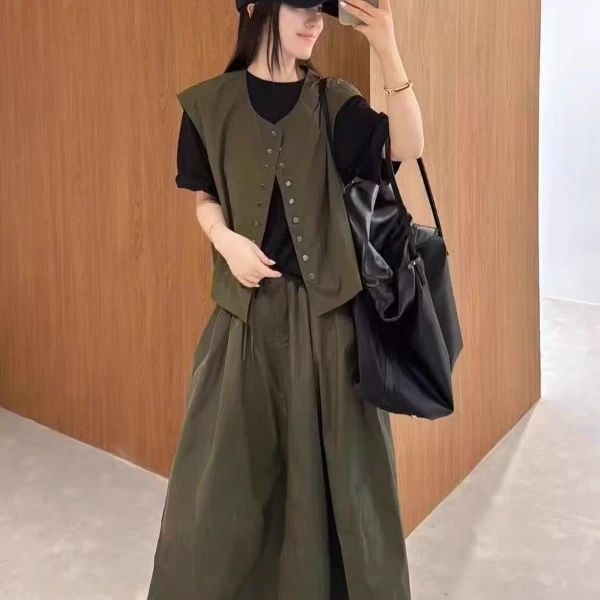 小鑫【气质自信】高级感马甲半身裙工装套装女半袖休闲气质套装