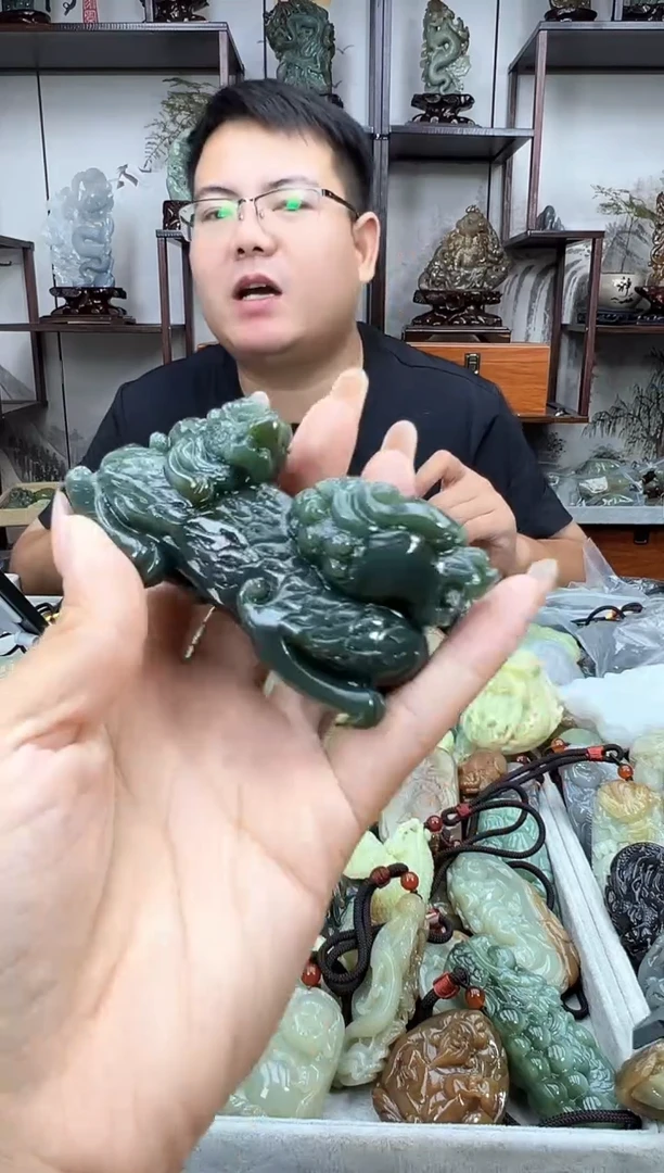 和田玉未镶嵌挂件1