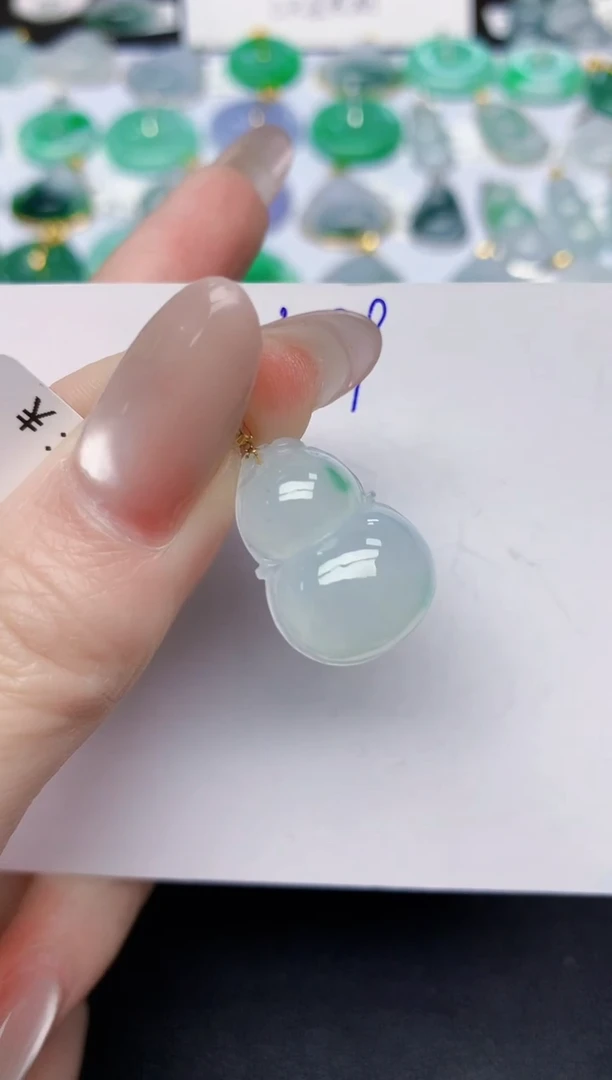 颈饰18K金镶嵌翡翠天然缅甸A货翡翠百元以上9元证书费自理