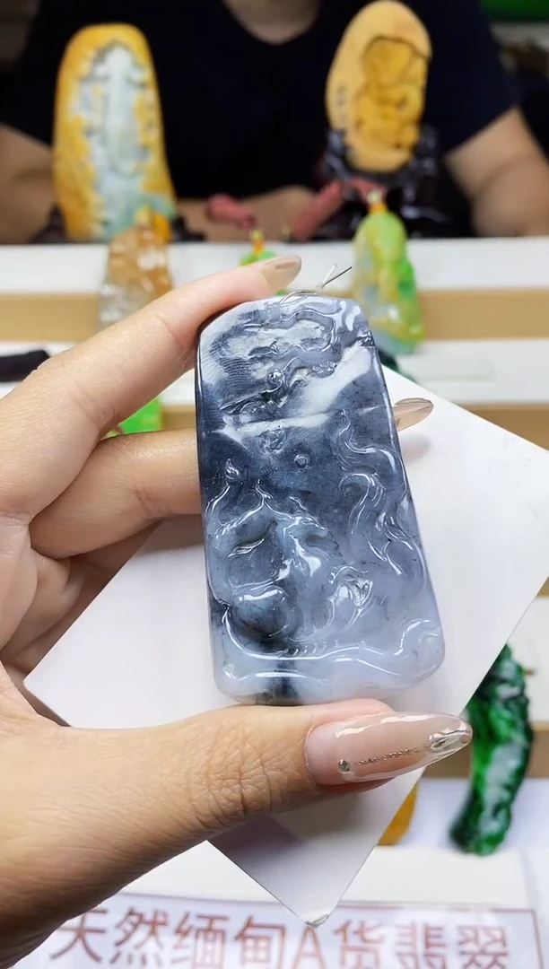 颈饰未镶嵌翡翠翡翠A货