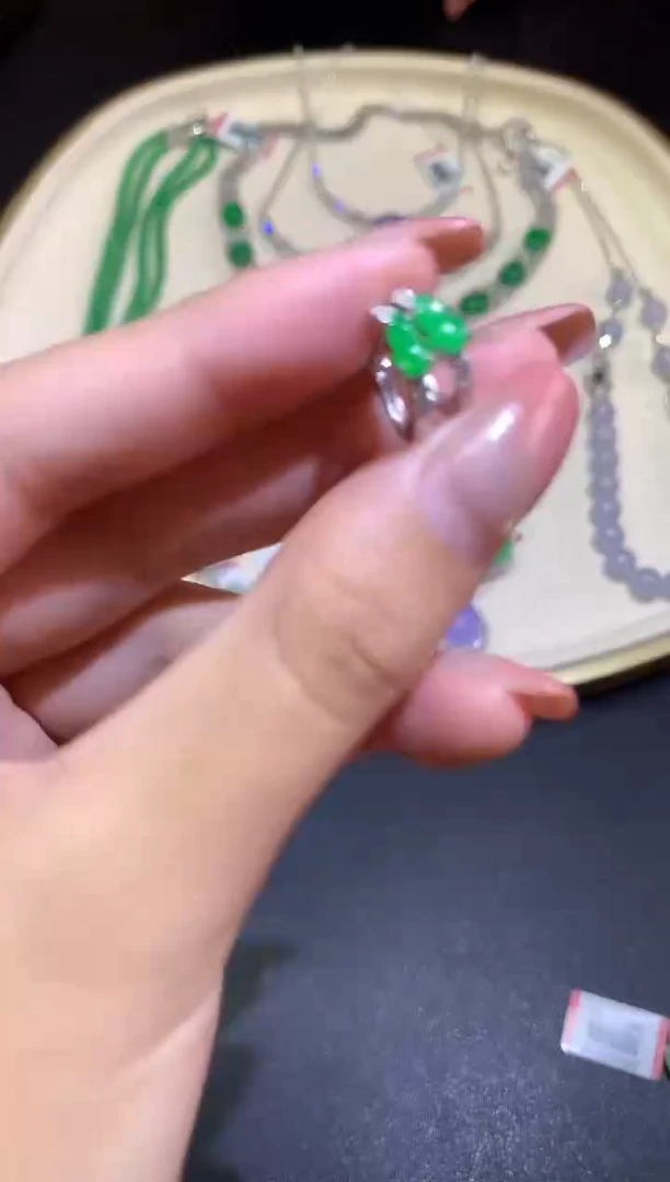 翡翠18K金镶嵌耳饰耳饰A97|1980