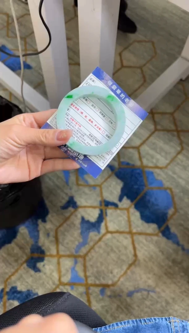 未镶嵌手镯定制翡翠o***o定制手镯不退不换