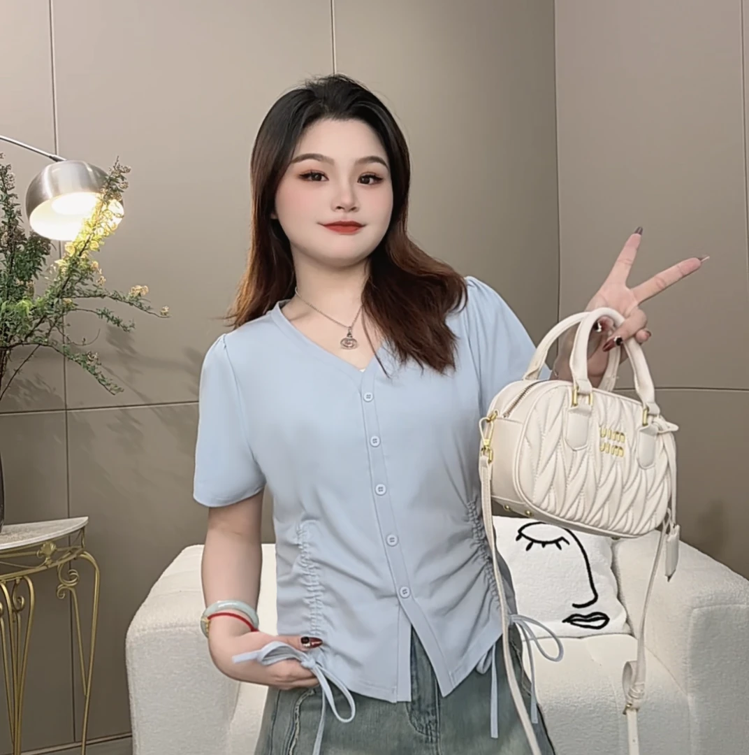 2025夏季新款胖mm法式V领抽褶设计不规则收腰短袖女显瘦百搭上衣