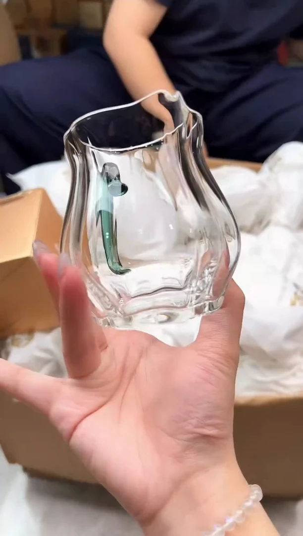 禾墨云华墨绿色