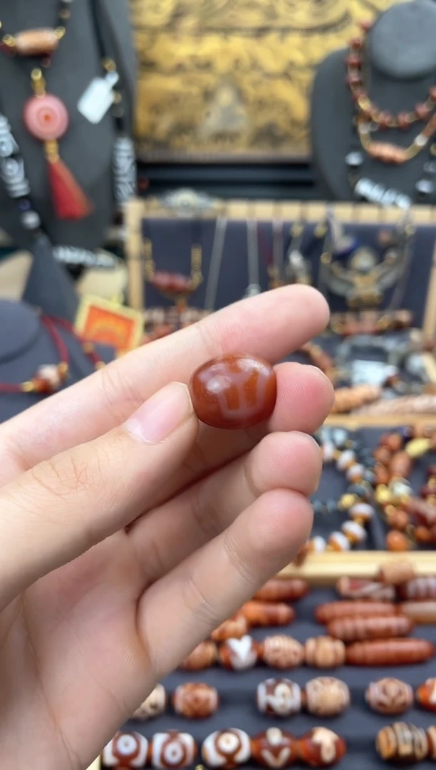 【闪购商品】玛瑙/玉髓颈饰未镶嵌高品红肉贵人单珠