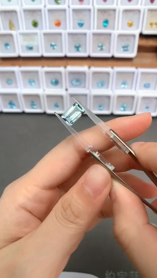 未镶嵌裸石定制海蓝宝石2ct  03042