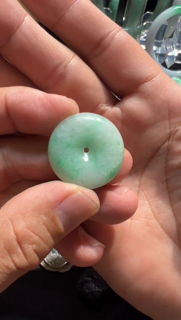 翡翠未镶嵌颈饰翡翠平安扣
