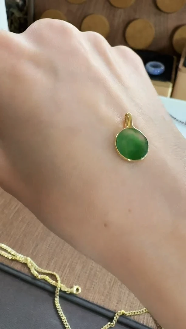 吊坠(不含链)18K金镶嵌翡翠吊坠