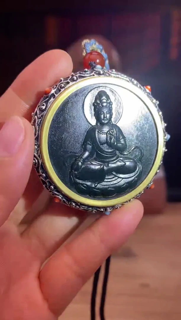 和田玉未镶嵌颈饰D681