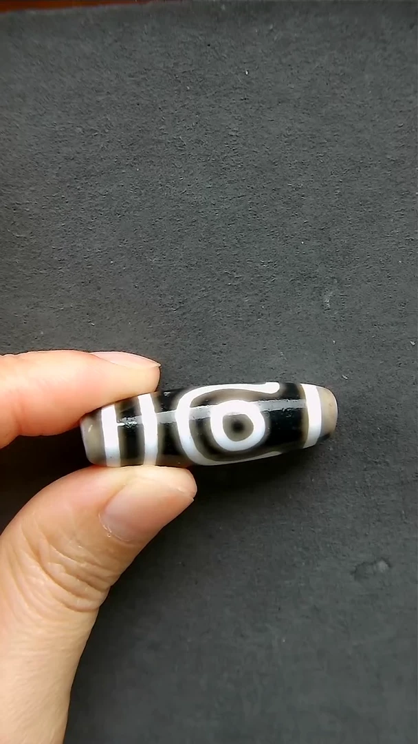 【闪购商品】玛瑙/玉髓珠宝半成品未镶嵌极黑白如意两眼12*39