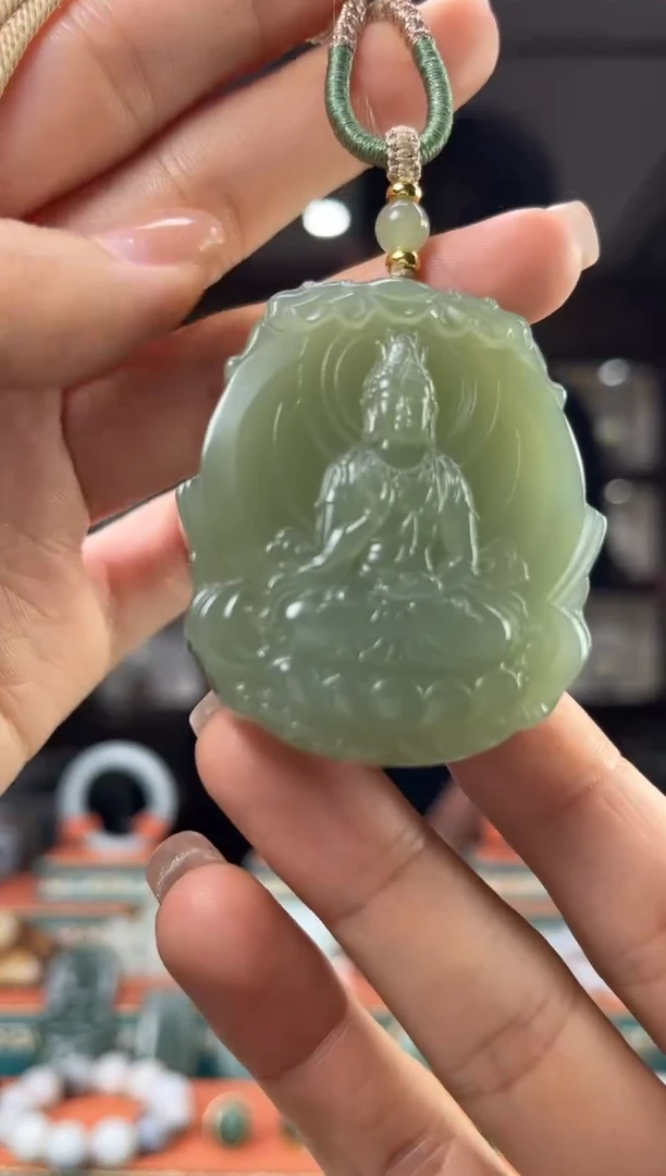 和田玉未镶嵌颈饰佩佩