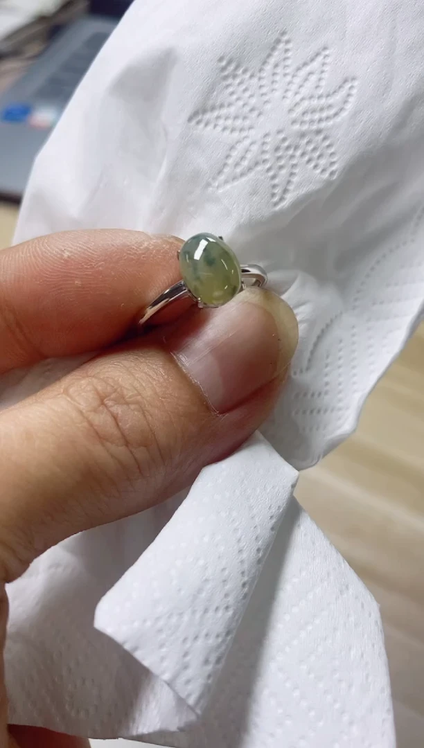 翡翠未镶嵌颈饰用****111天然缅甸翡翠A货分两单