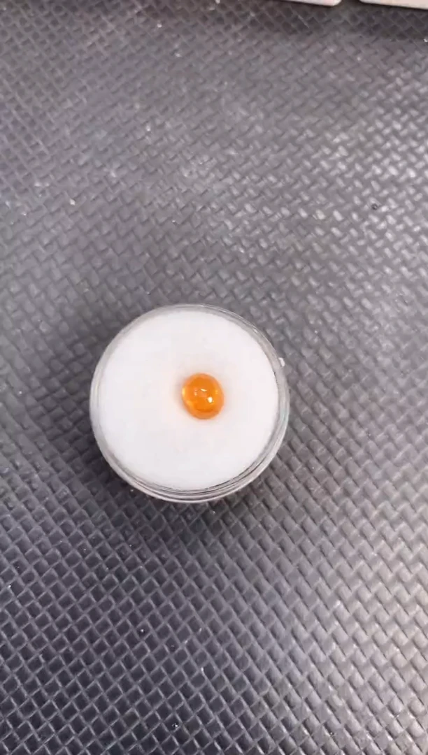 未镶嵌裸石石榴石（芬达石）天然芬达石