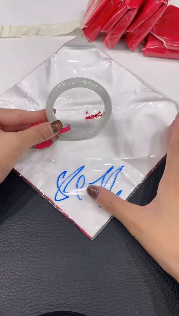 【闪购商品】翡翠手镯未镶嵌手镯