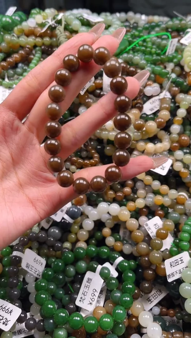 未镶嵌和田玉挂件1