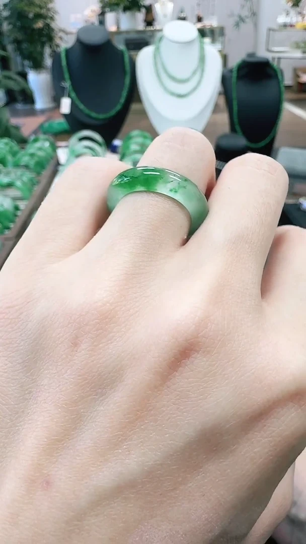 未镶嵌1石英质玉（非洲翠）/9119