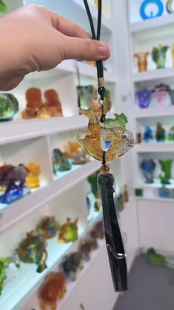 手工艺品琉璃马上