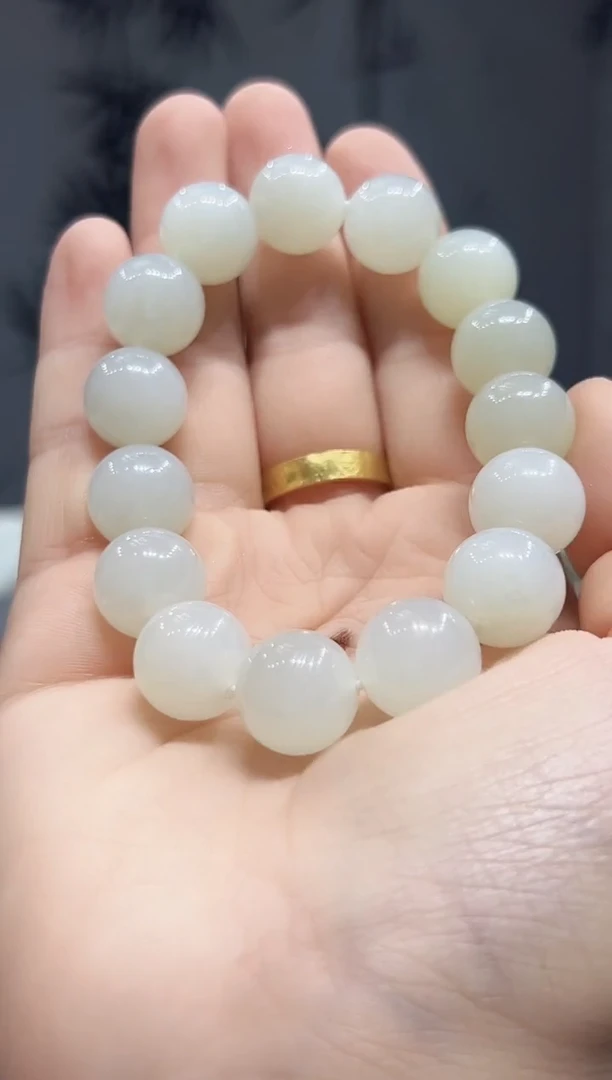 未镶嵌手串和田玉和田玉黑山料卡16上等和田玉手串