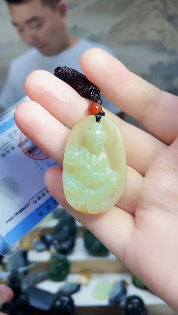 和田玉未镶嵌颈饰1