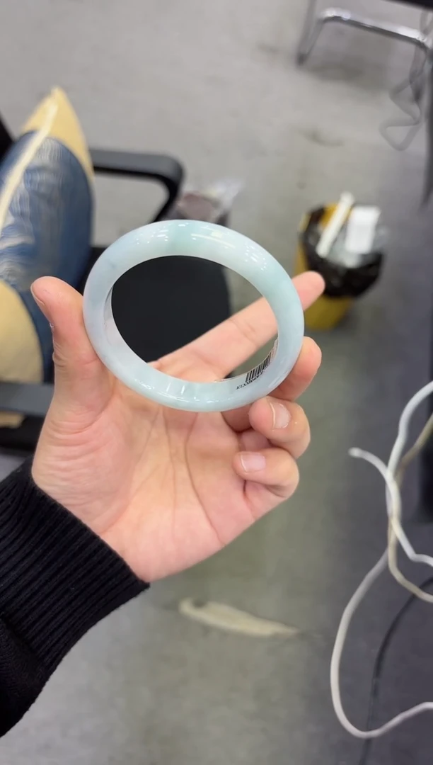 未镶嵌手镯翡翠～*仙手镯