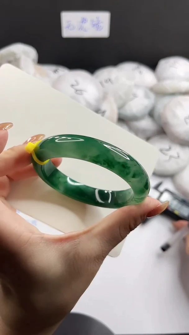 未镶嵌手镯石英质玉多样性发货L30