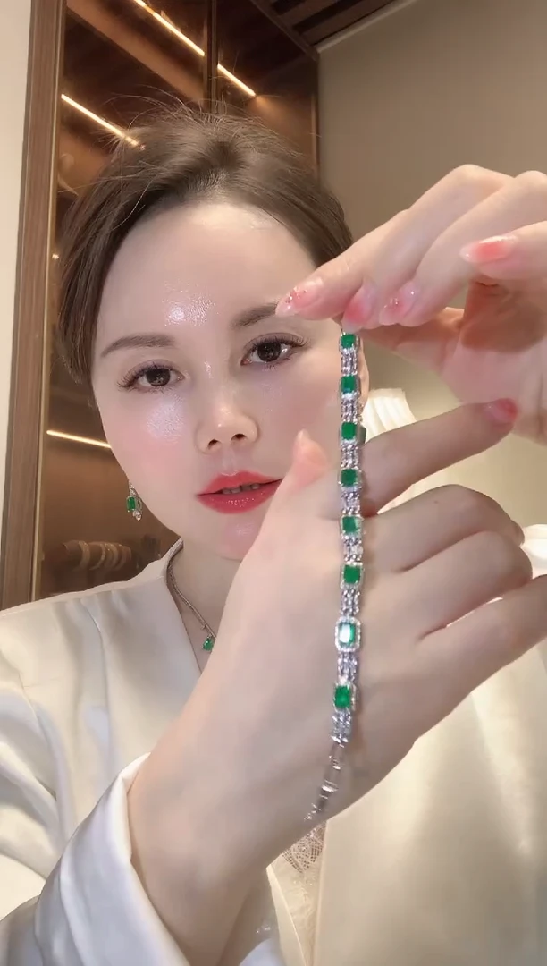 【闪购商品】祖母绿手链18K金镶嵌D94