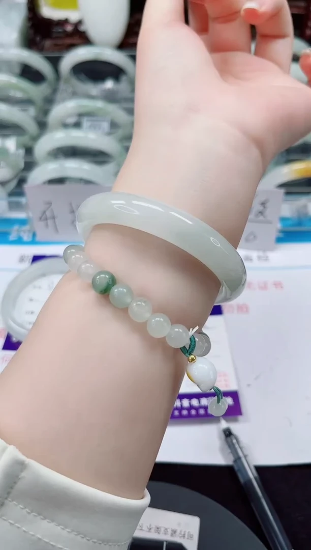 未镶嵌手镯石英质玉14-53/54