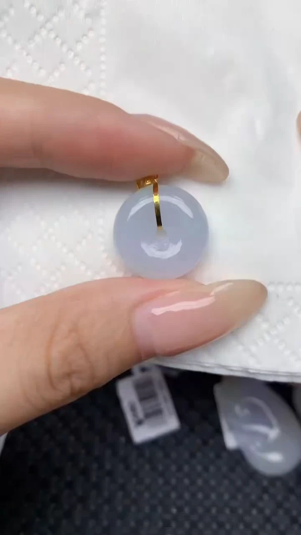 翡翠18K金镶嵌颈饰天然翡翠a货