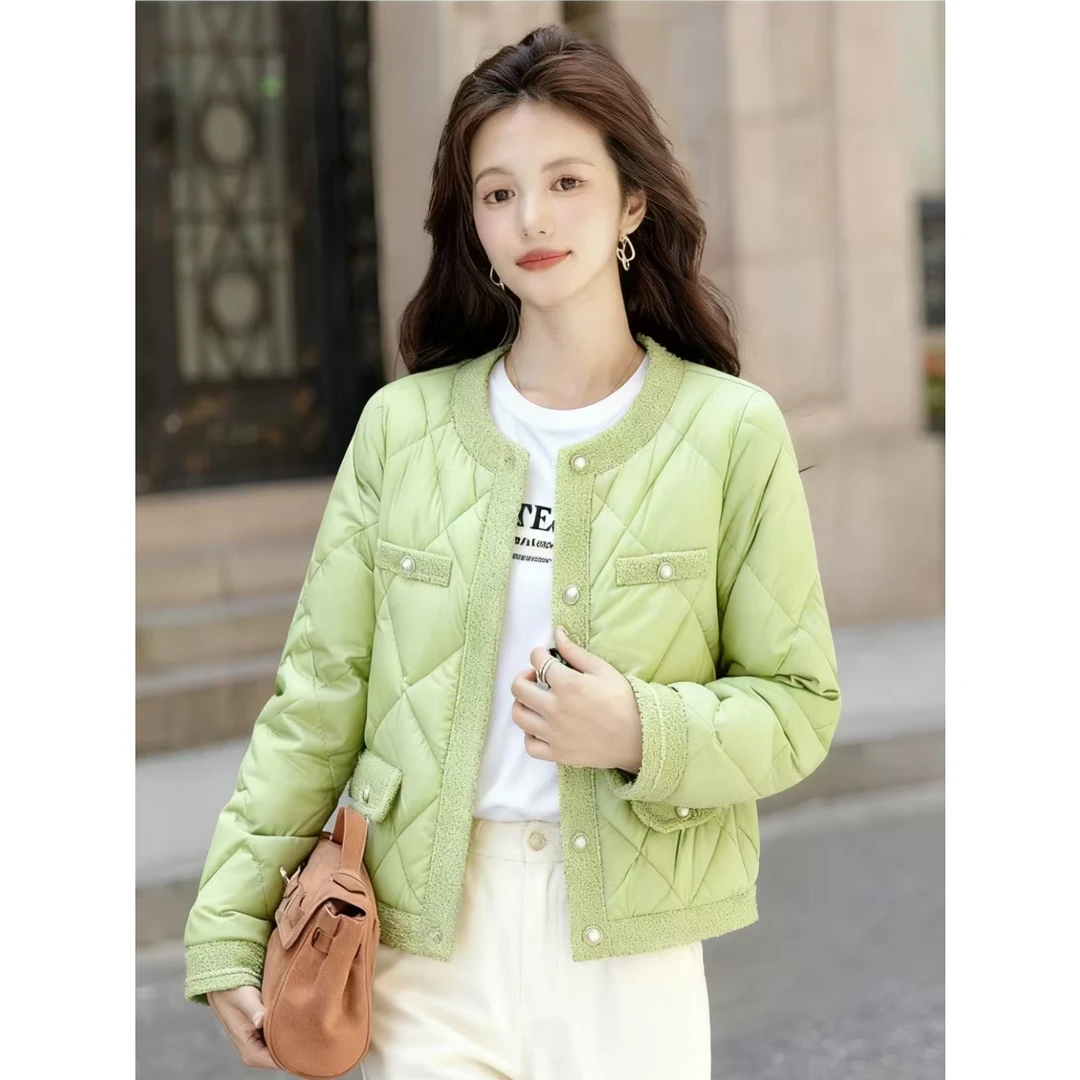 Y161小香风短款圆领口袋修身奢华风90白鸭绒外套